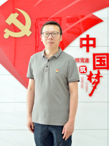 王璐_副本.jpg 王璐_副本.jpg